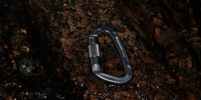 UIAA 25kN Auto Locking Space Grey Crabiner
